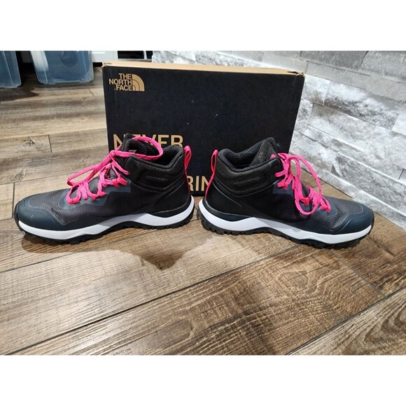 The North Face Activist Mid Futurelight Womens 9.5 Trail Hiking Boots Black Pink - Picture 3 of 9